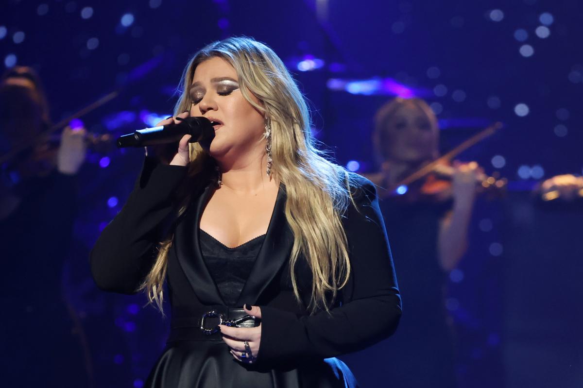 Kelly Clarkson Ends Vegas Residency On A High Note